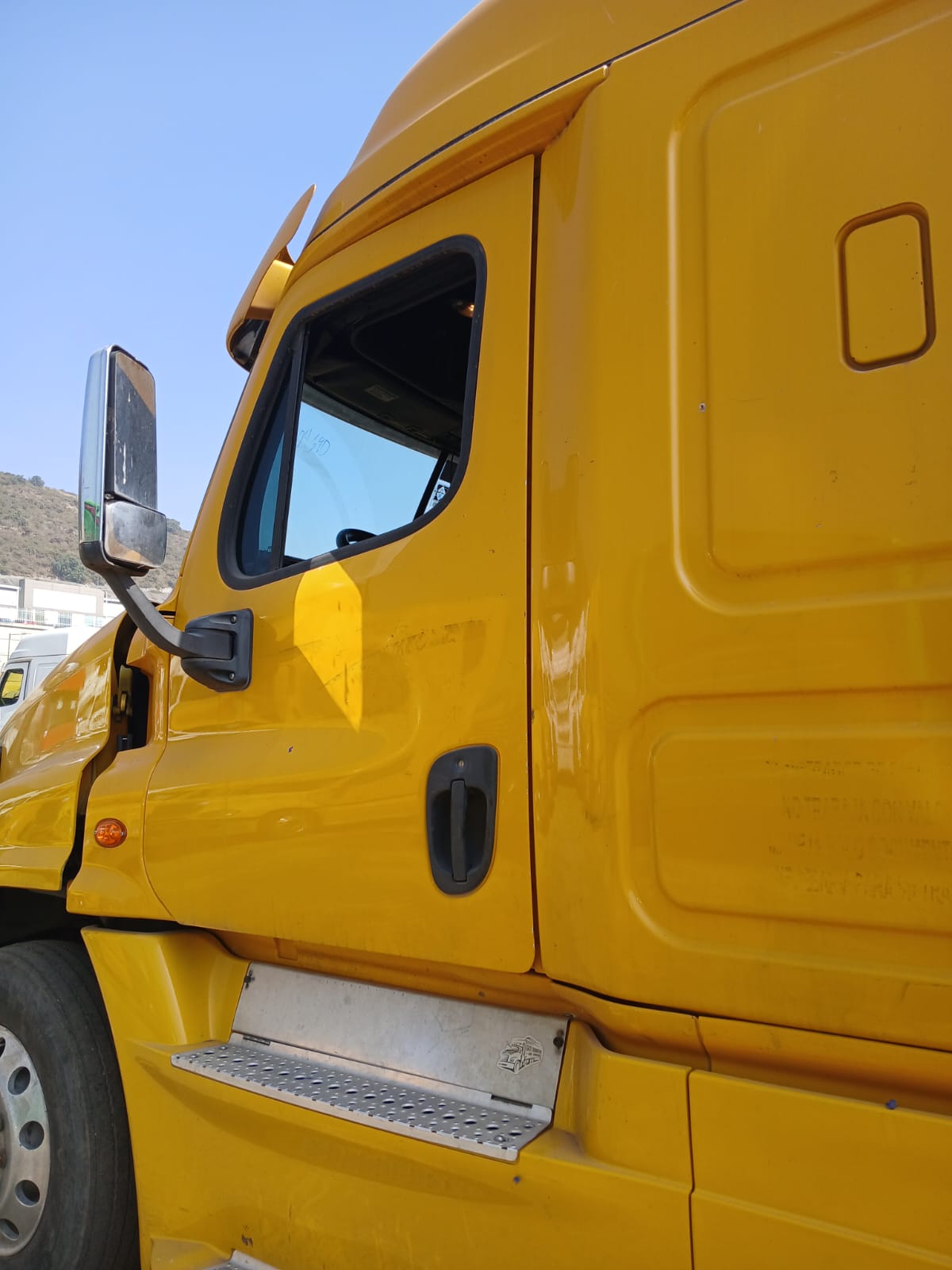 FREIGHTLINER CASCADIA 125 miniatura 5